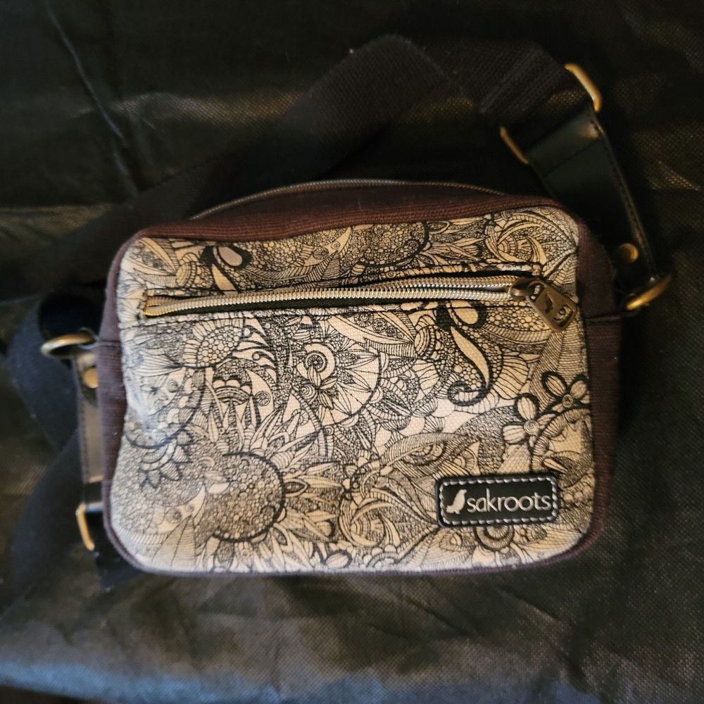 Sakroots Crossbody